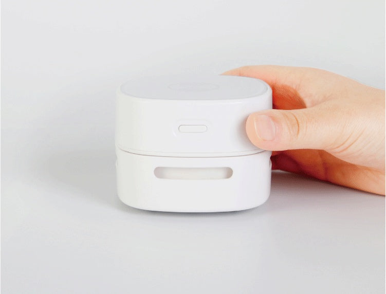 Compact, lightweight, ideal for cleaning desks or keyboards; minimal noise and easy use